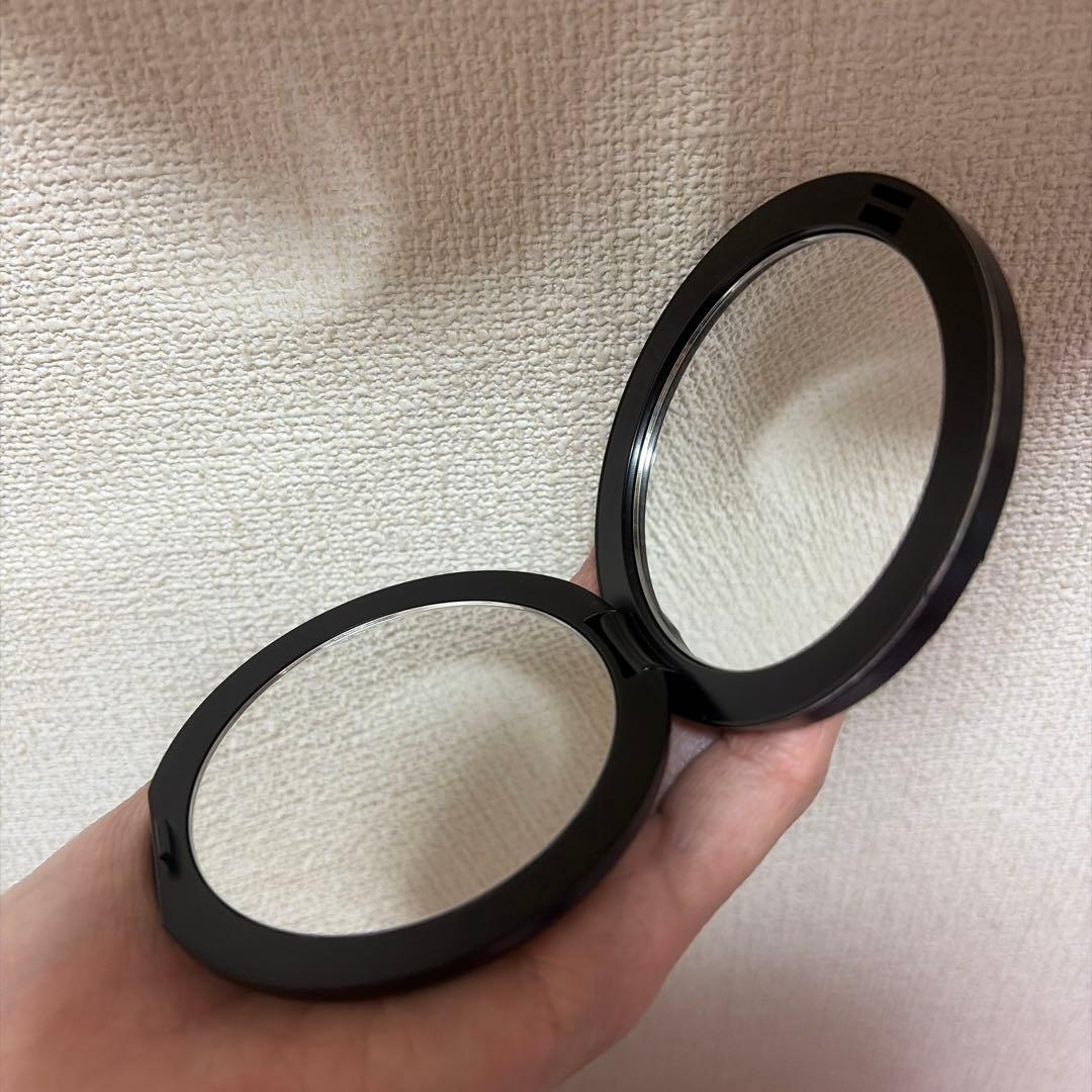 Dior ディオール 鏡 ノベルティブラック キルティング 手鏡　黒色