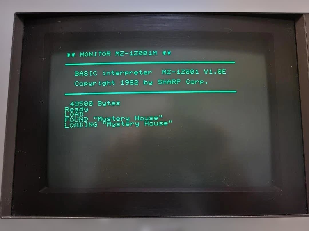 SHARP MZ-2000 本体