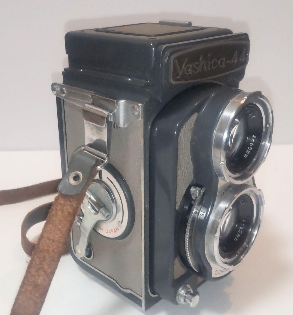 1958年発売 ヤシカ44 二眼レフカメラ
