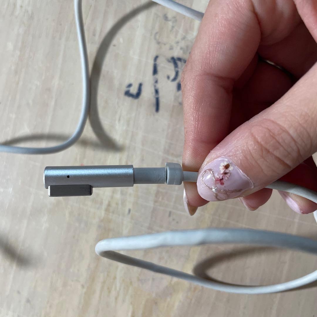 ＊NIKO25＊MacBook Pro15inc Mid2012本体充電器