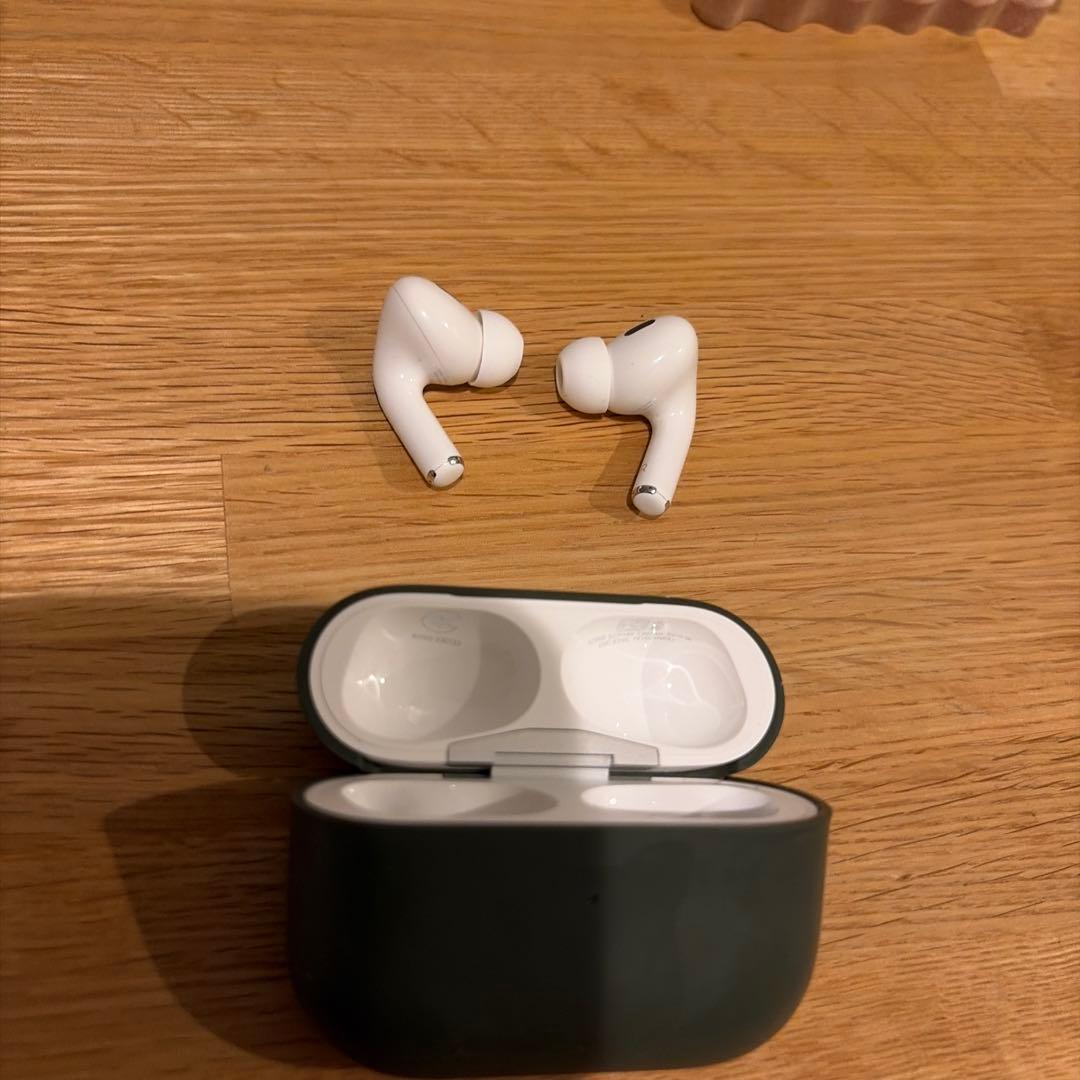 AirPods Pro2 (ケース付き)