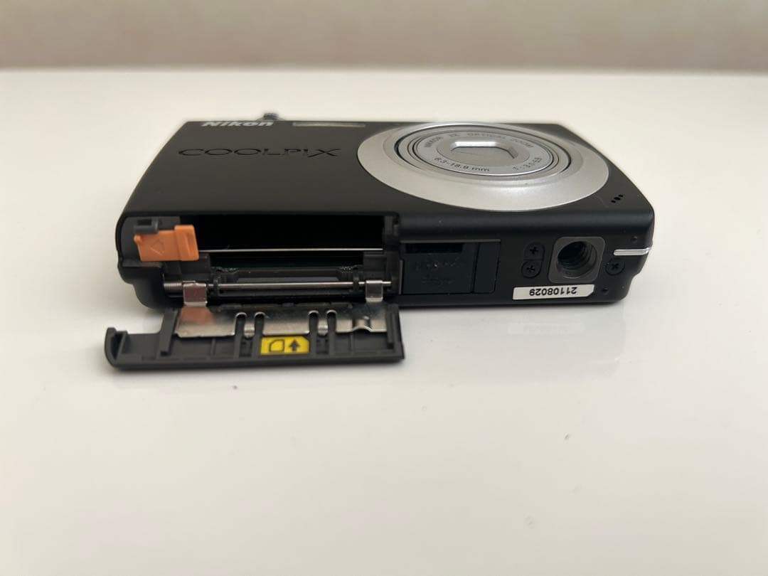 Nikon COOLPIX S203 コンパクトデジタルカメラ