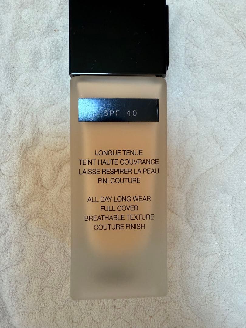 新品☆YVES SAINT LAURENT オールアワーズ ファンデ