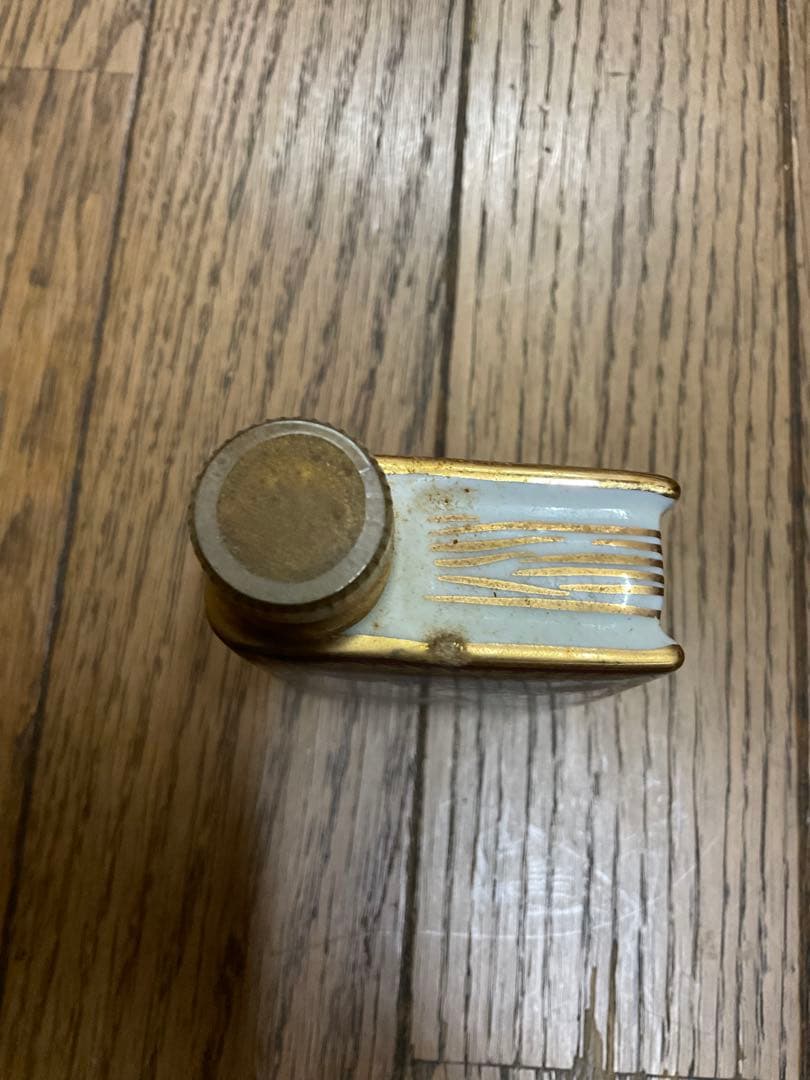CAMUS・COGNACS・NAPOLEON。ブック型。【箱付き　新品　古酒】。