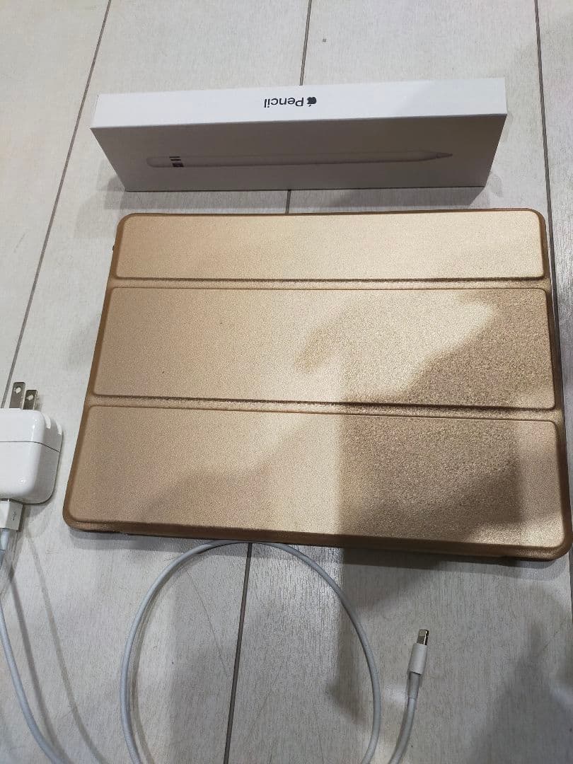 ★【良品】iPad Pro　9.7インチ　32GB　ApplePenci付き