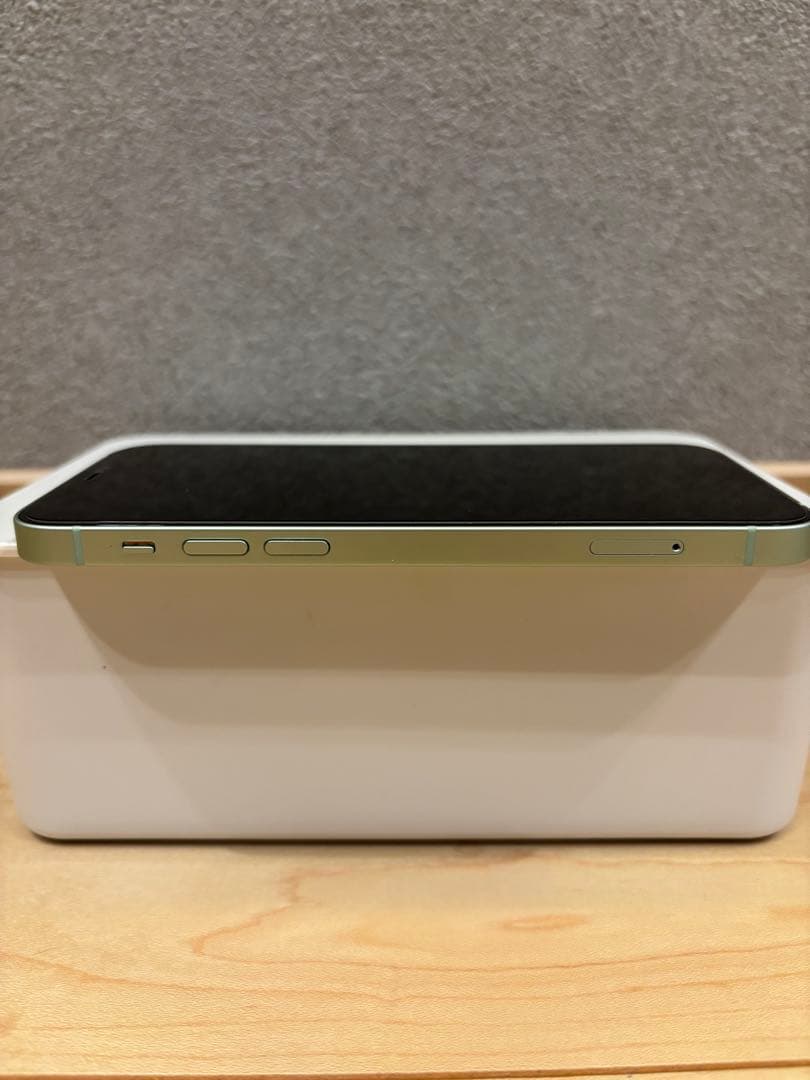 iPhone 12 グリーン 本体　64G バッテリー最大容量94%