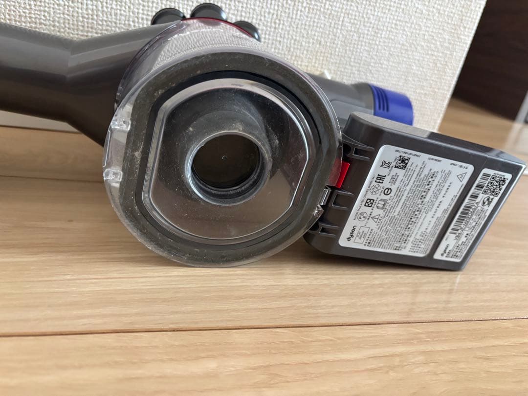 Dyson v7 triggerpro ハンディクリーナー