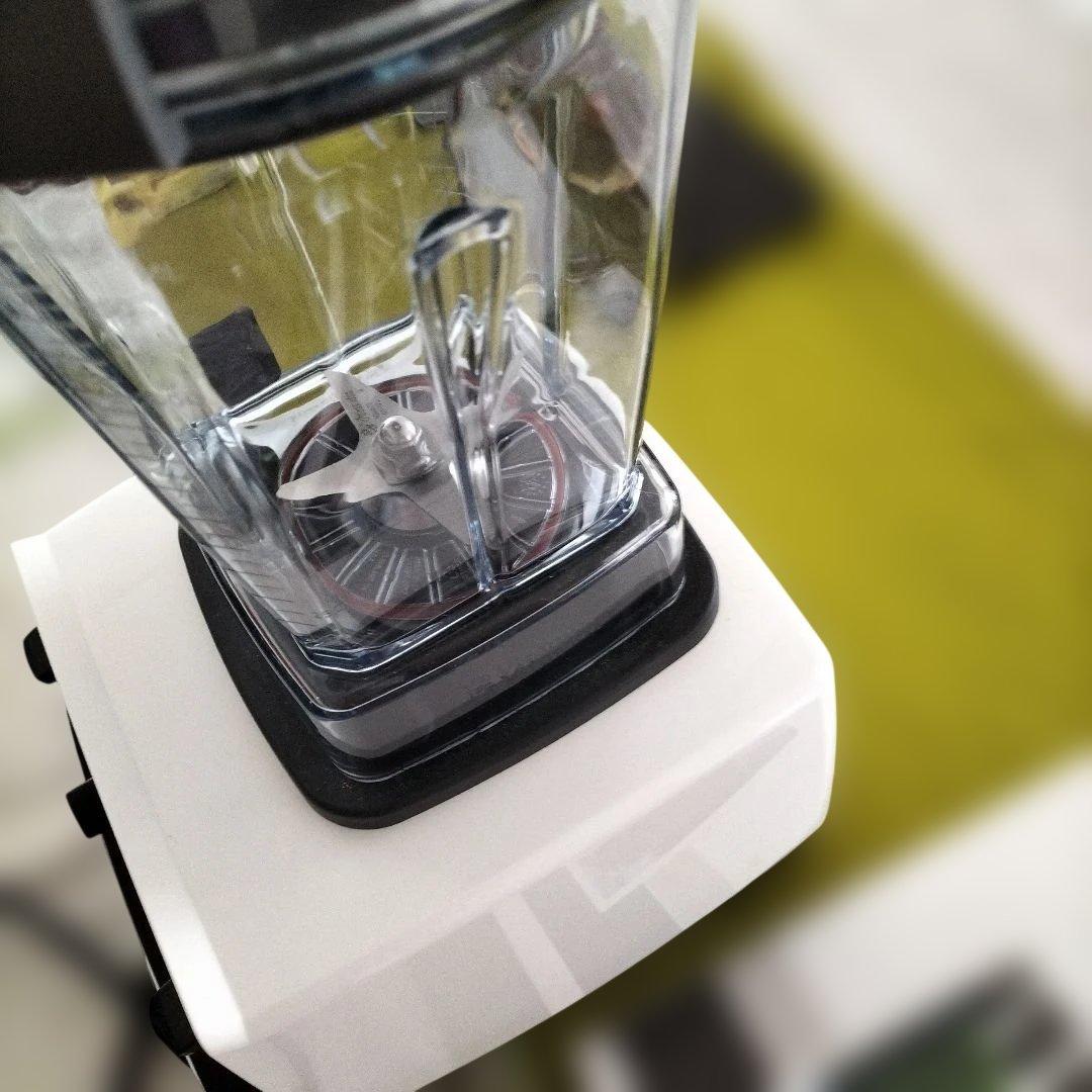 Vitamix ブレンダー ホワイト 取扱説明書、ミックス棒付。