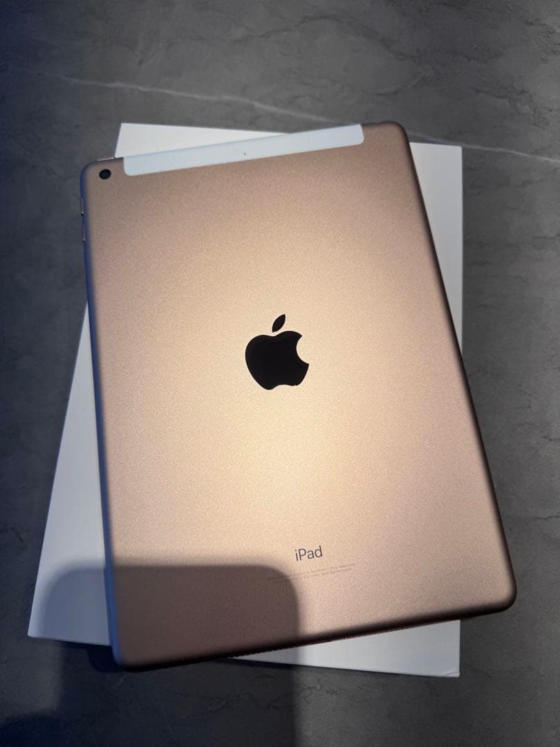 【極美品】Apple iPad 第6世代 Wi-Fi Cellular 32GB