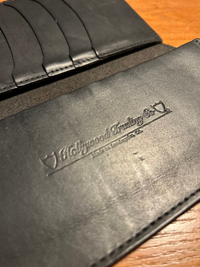ミントコンディション★HTC★スタッズ長財布