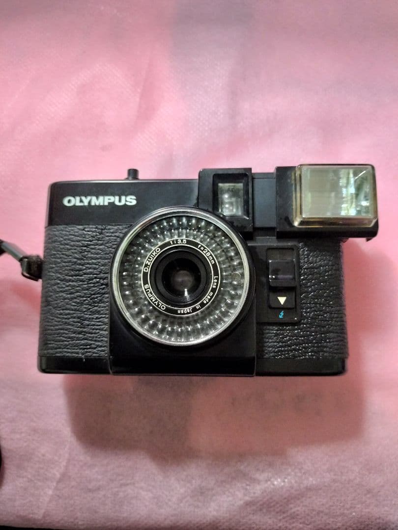 OLYMPUS PEN EFカメラ35㍉　ジャンク
