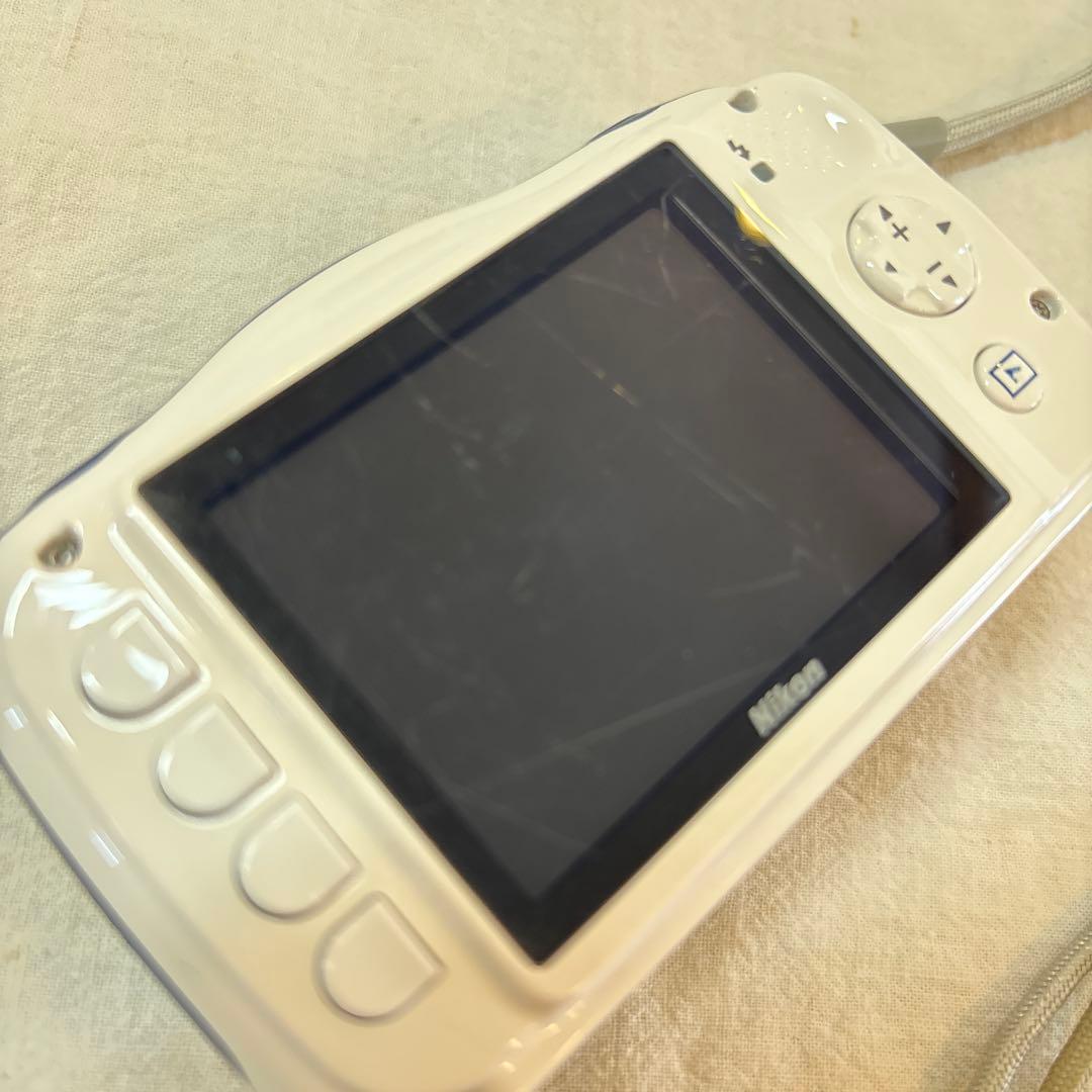 Nikon COOLPIX W100 限定デザイン