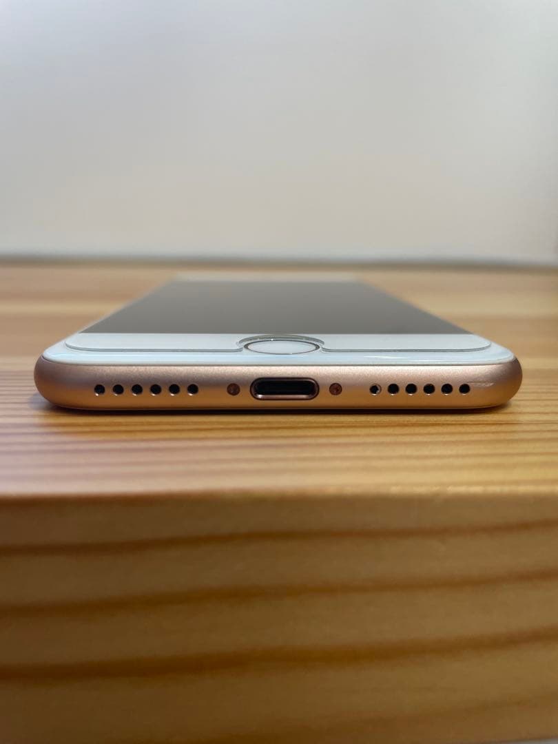 iPhone 8 ゴールド SIMフリー 64GB バッテリー100%
