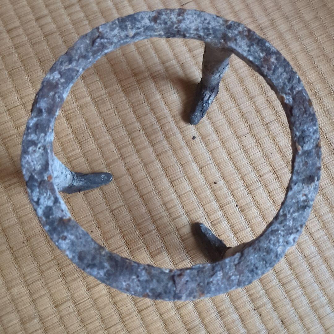 金属製火鉢スタンド 三本脚