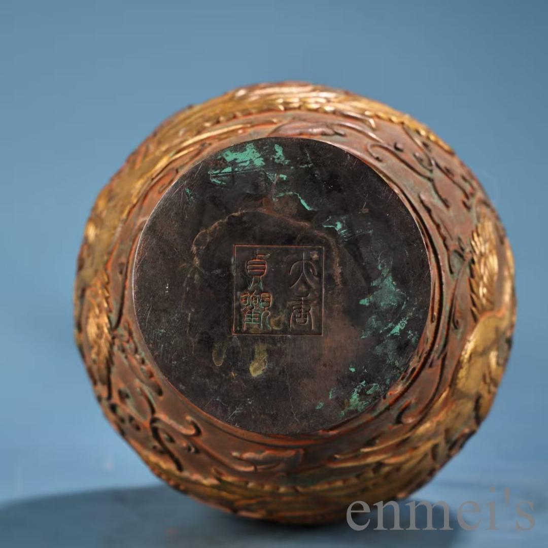 中国古美術 旧蔵『純銅製 鍍金花瓶』高浮彫 鏨刻 銅器 唐物 文房置物 賞物
