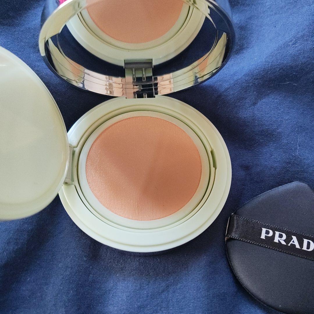PRADA リヴィール メッシュ クッション ファンデーション