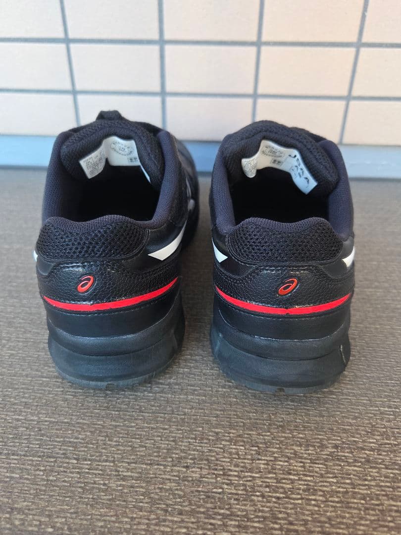 u*g様 asics 安全靴