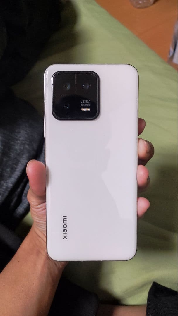 Xiaomi 13 Leica ( 13T ではないです) 12/256