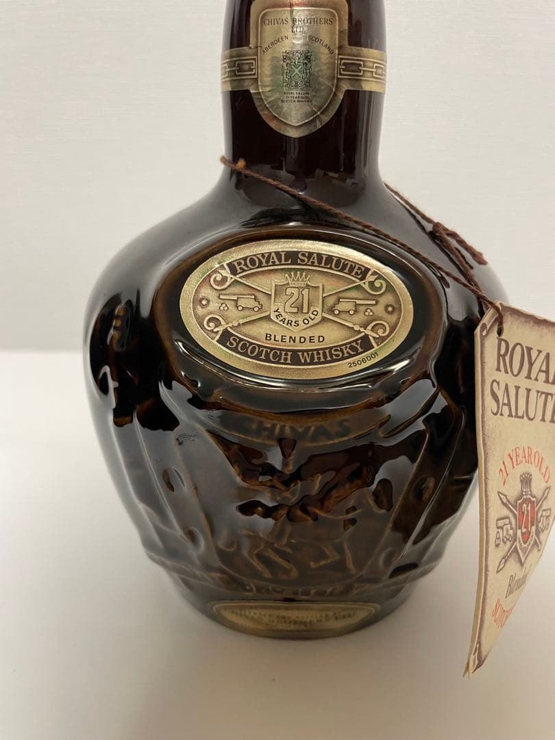 【古酒】 SALUTE（ロイヤルサルート） 陶器ボトル 茶色 箱なし