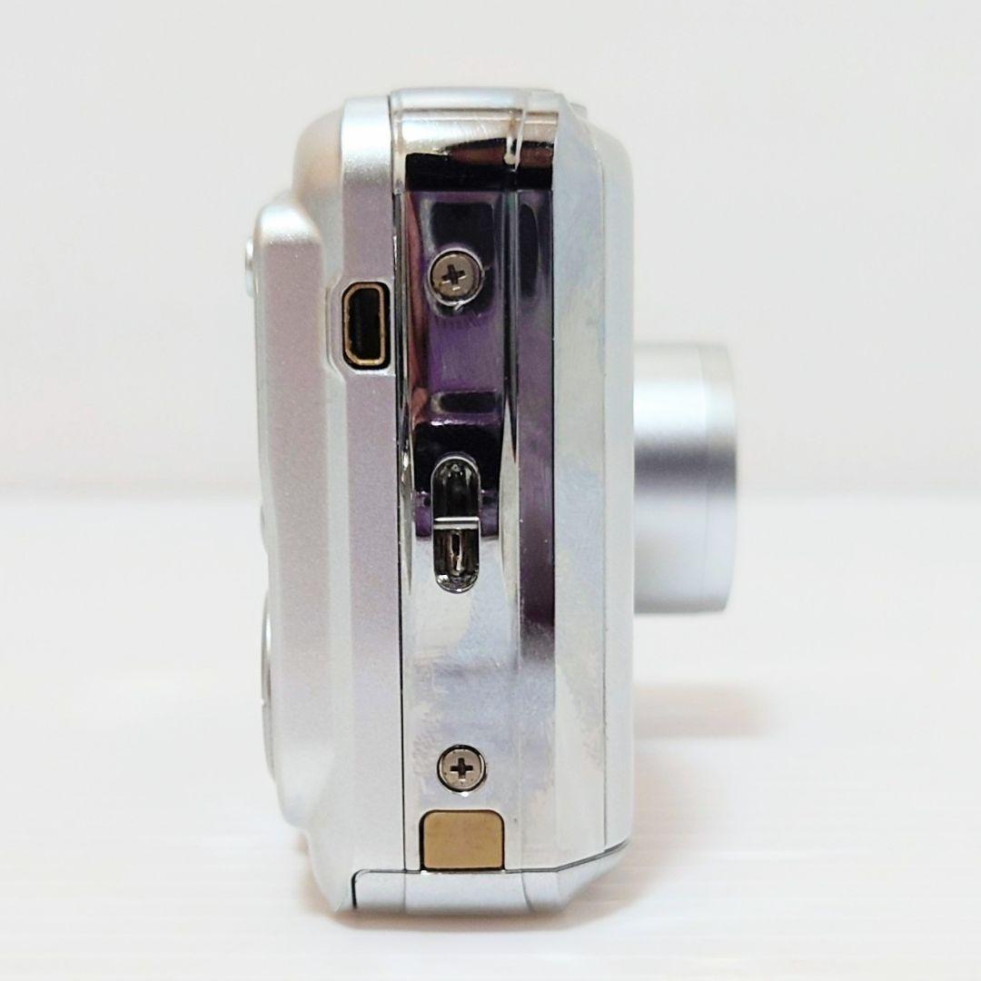 FUJIFILM Fine Pix AV200 デジカメ 美品 a4446