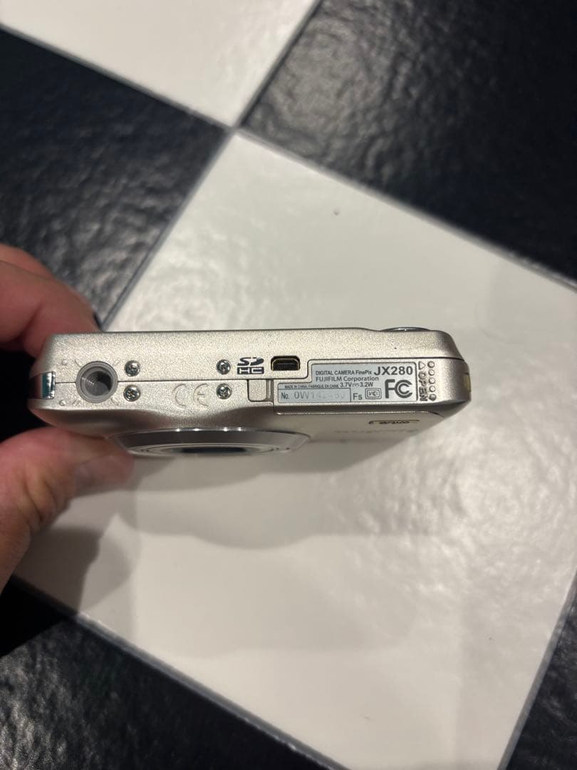 FUJIFILM 14メガピクセル コンパクトデジタルカメラ JX280