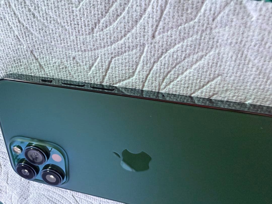 【中古】iPhone13promax アルパイングリーン 256GB
