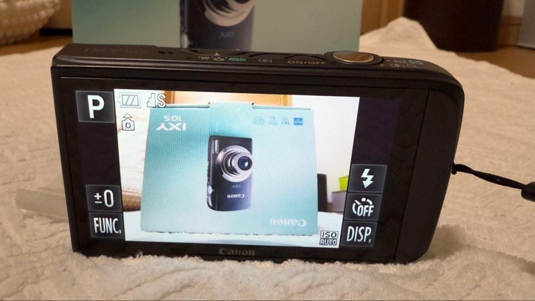 Canon IXY 10S デジタルカメラ 本体と付属品