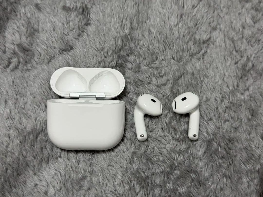 中*太様 【匿名配送】AirPods 4 アクティブノイズキャンセリング