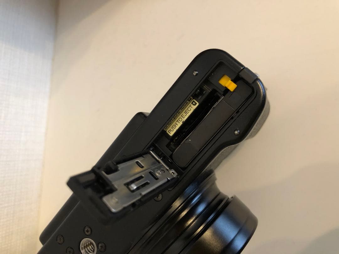 Fujifilm X20 ミラーレスカメラ