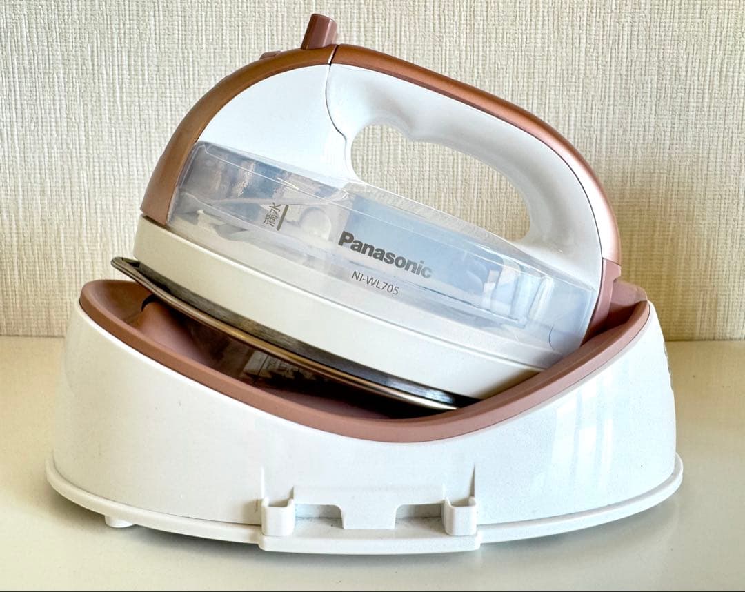 Panasonic コードレススチームアイロン NI-WL705 ピンクゴールド