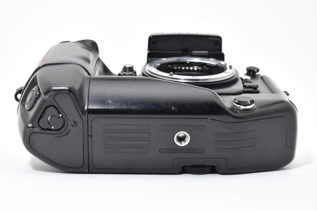 【動作品】Nikon F4S ボディ 一眼レフ フィルムカメラ シャッターOK