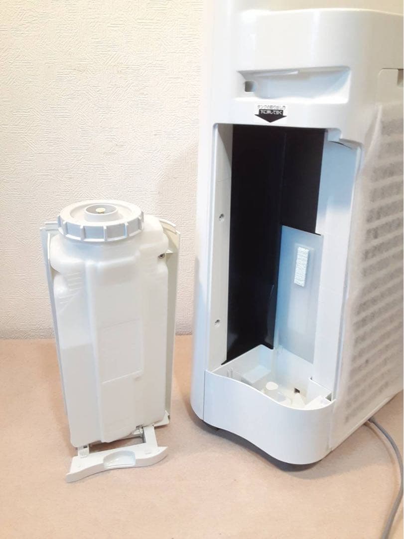 美品　SHARP KC-P50-W 加湿空気清浄機 2022年製