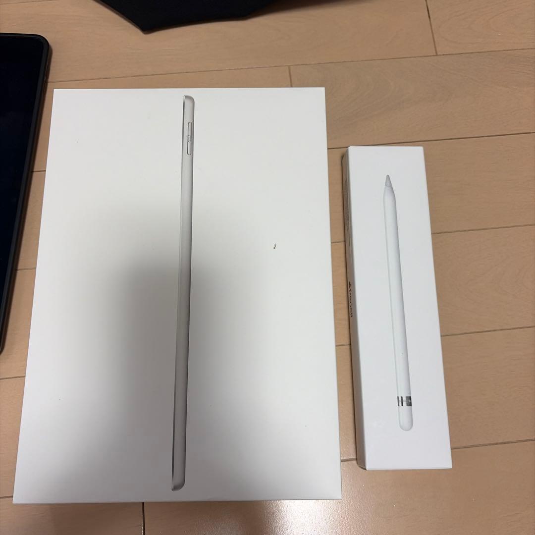 Neko様　Apple iPad 256GB Wi-Fi Pencil ケース