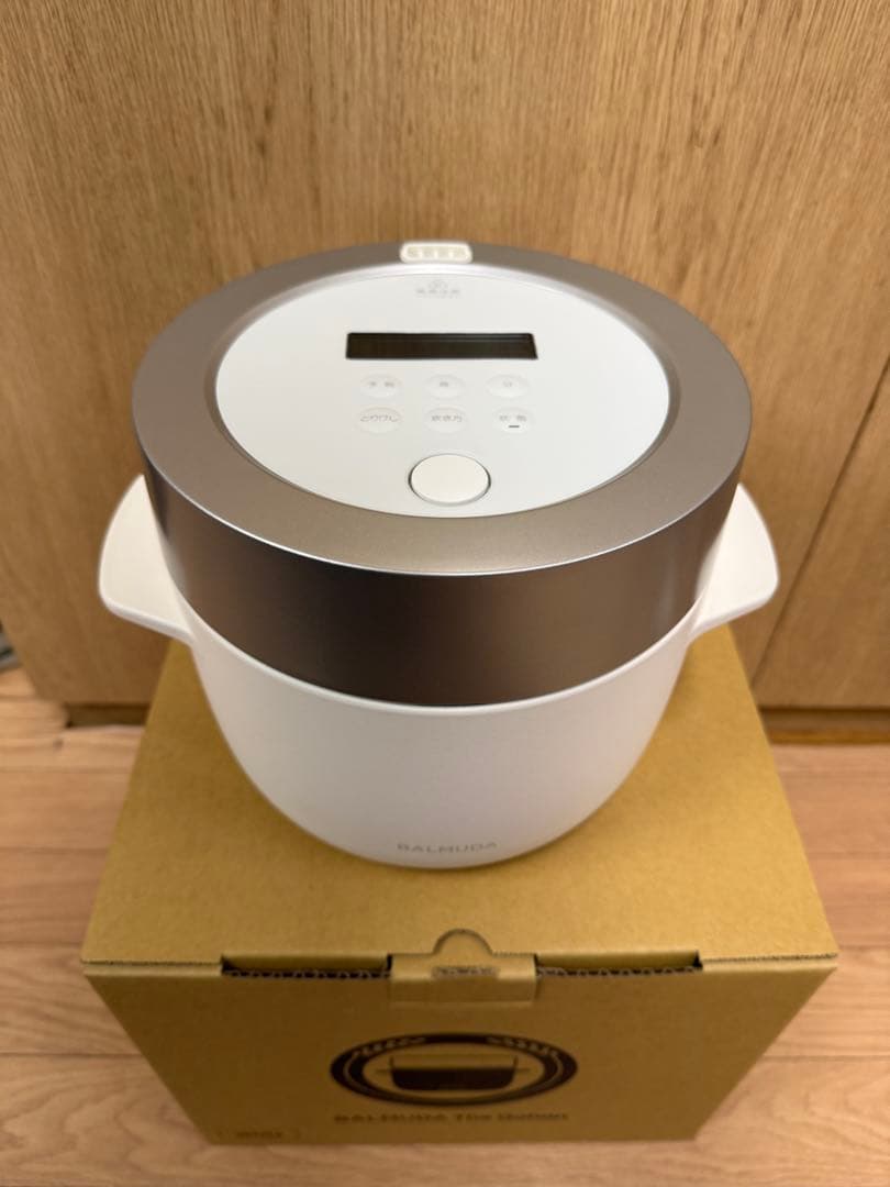 【美品】BALMUDA The Gohan ホワイトK03A 炊飯器