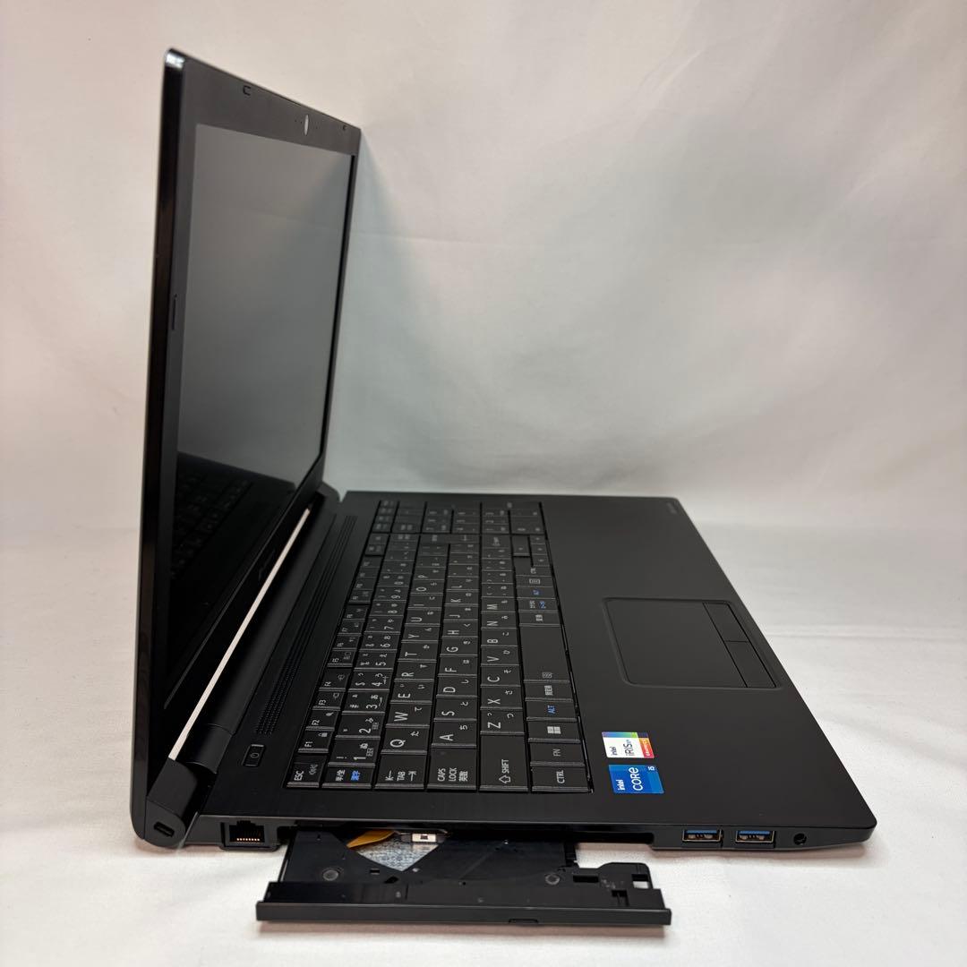使用極少 dynabook B65 11世代 i5 16GB 15.6型 DVD