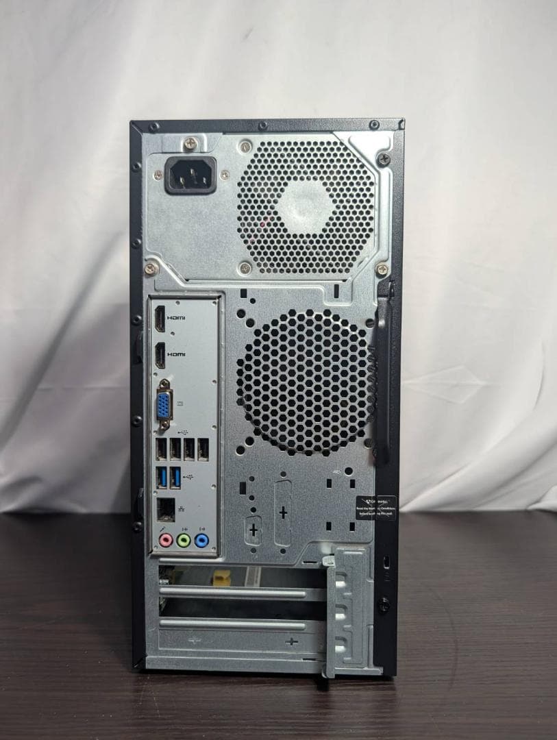 高性能 Acer 第8世代 i7/メモリ8GB/SSD256GB/Office