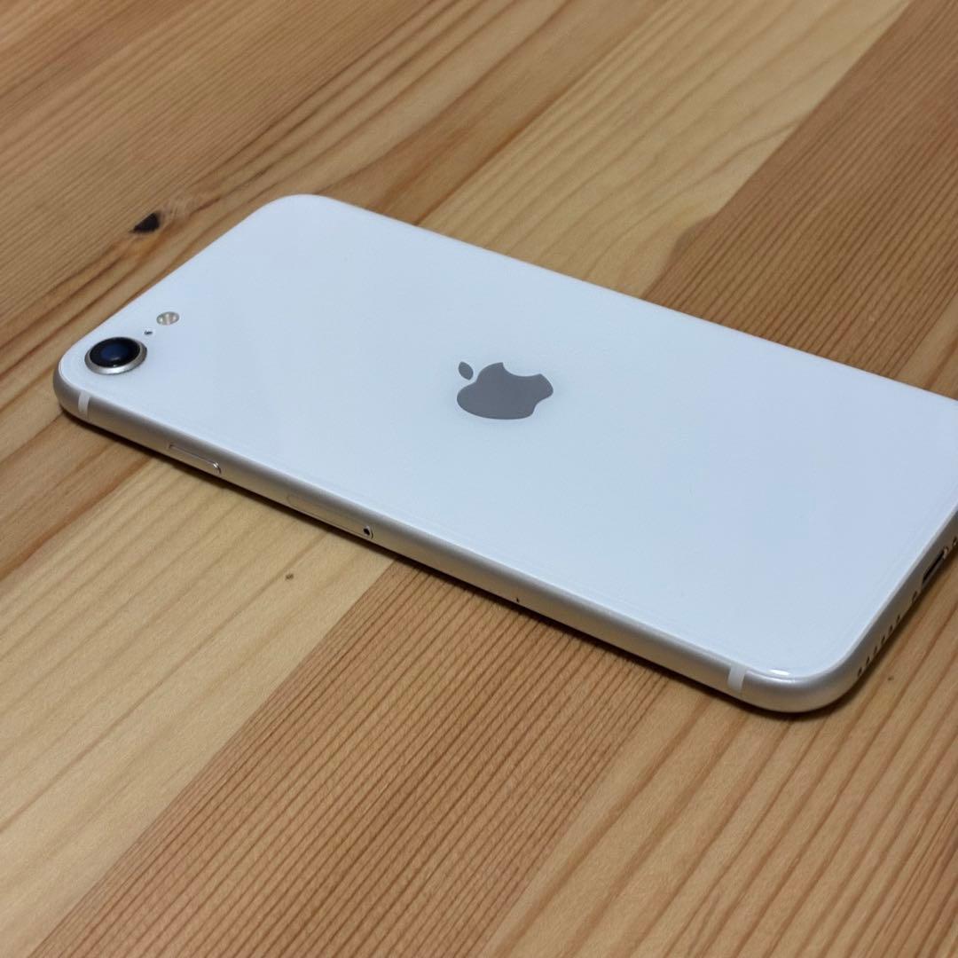 iPhone SE 第三世代　64GB SIMフリー　バッテリー100%