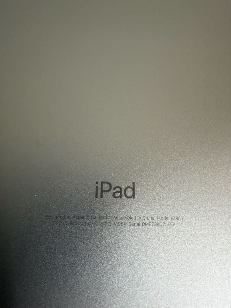 iPad 第六世代　(モデル　A1954)