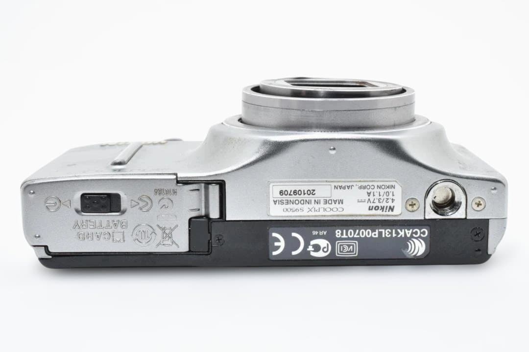 Nikon COOLPIX S9500 ニコン ジャンク品