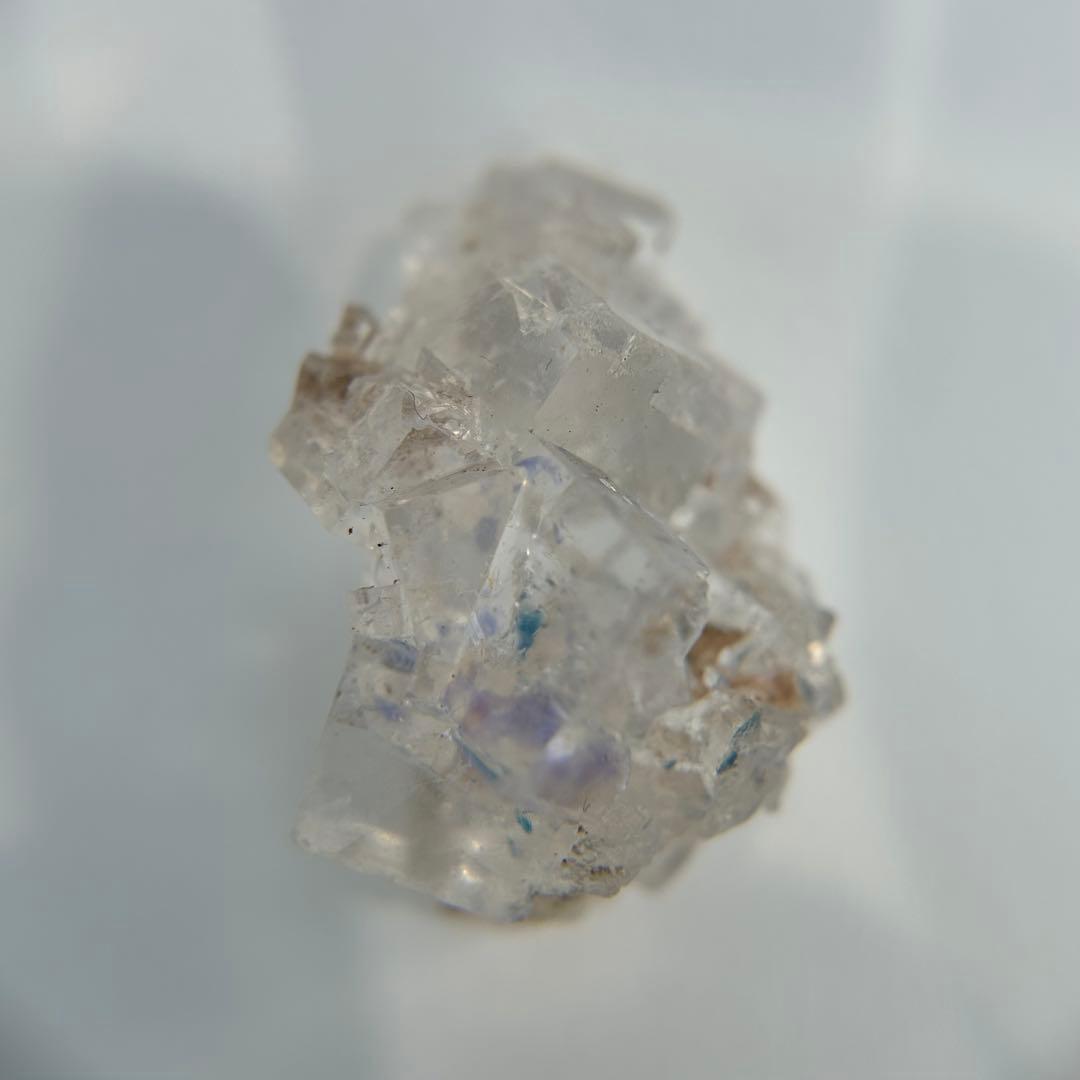 ハライト／15g／ドイツ・メルカース産／ブルー&ライラック内包／鉱物標本