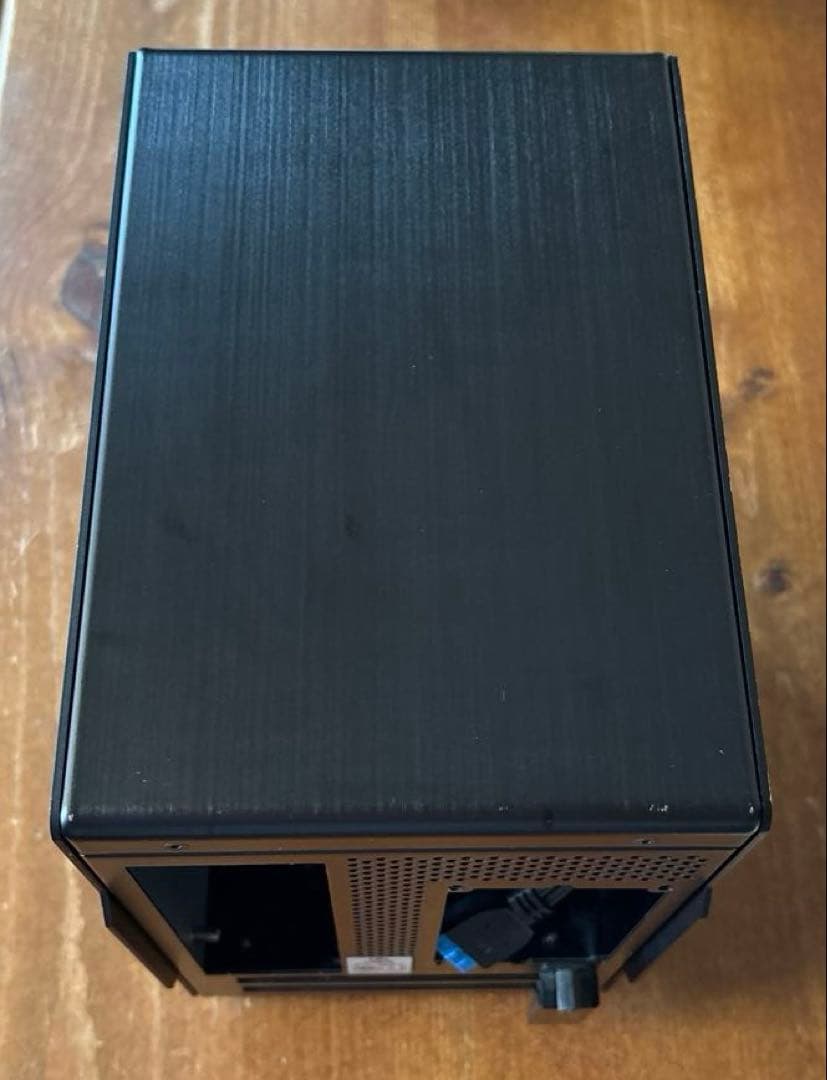 Lian Li PC-Q21 Mini-itx アルミニウム 小型PCケース