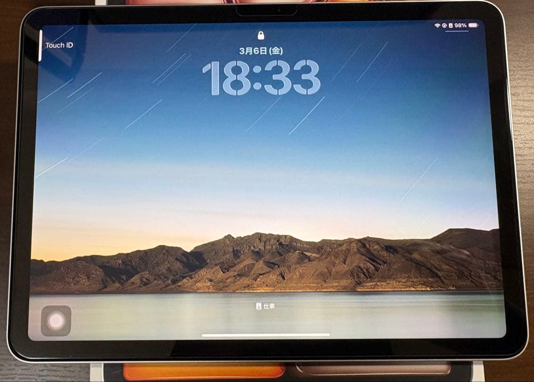 11インチ iPad Air(M3)Wi-Fiモデル128GBスターライト