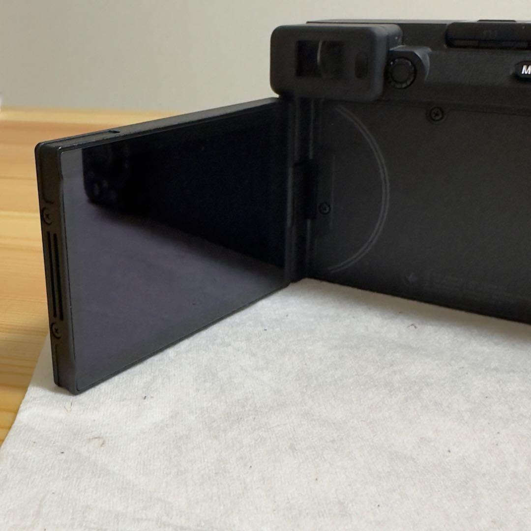 Sony α7CRミラーレスカメラ 本体 （グリップエクステンション付）