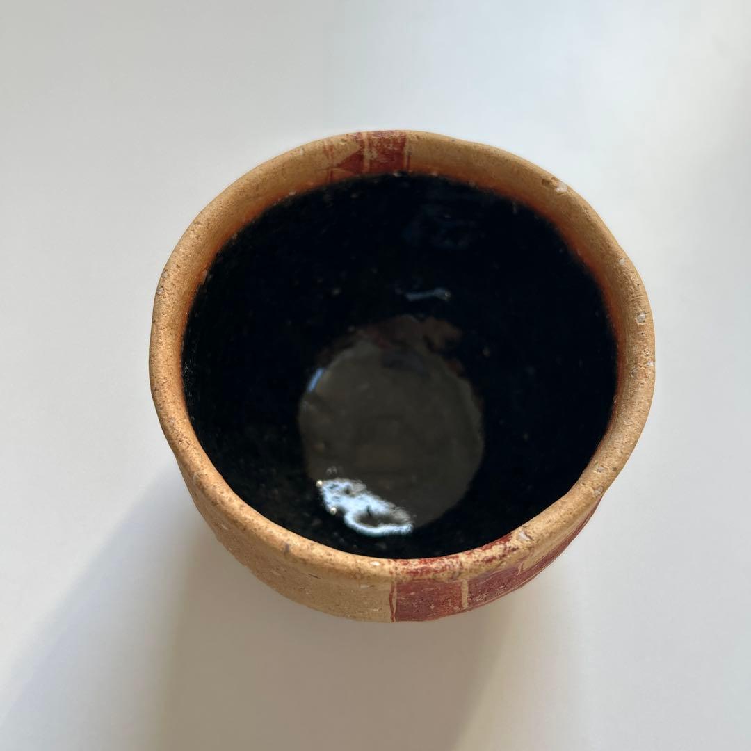 作家不明、幾何学模様の陶器カップ