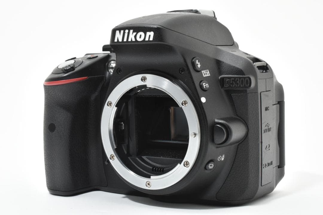 超美品 ニコン D5300 デジタル一眼レフカメラボディ Nikon