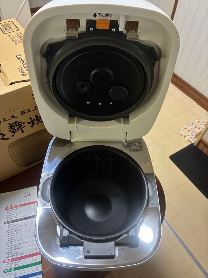 【売約済み】象印 炎舞炊き 圧力I H炊飯器 2023年製 NW-FA10-WZ