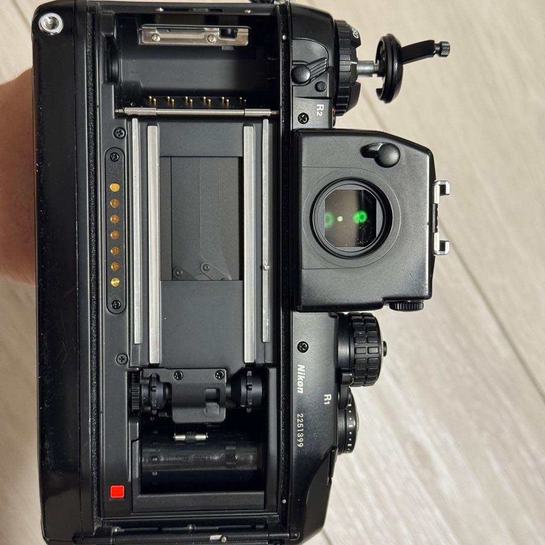 【まとめ売り】Nikon F4＋レンズ3本セットフィルムカメラ