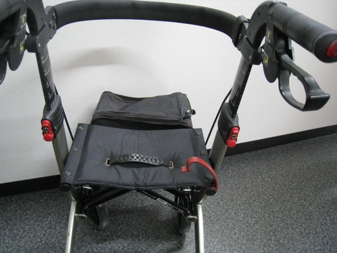介護用品 歩行車 リトルターン ハイタイプ アロン化成 安寿 リハビリ ⑤
