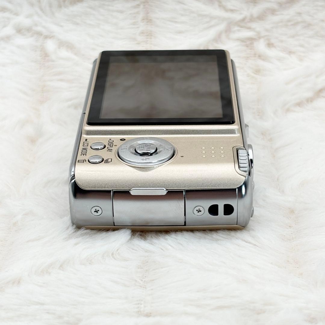 美品・動作良好✨ Panasonic LUMIX DMC-FX07 ゴールド