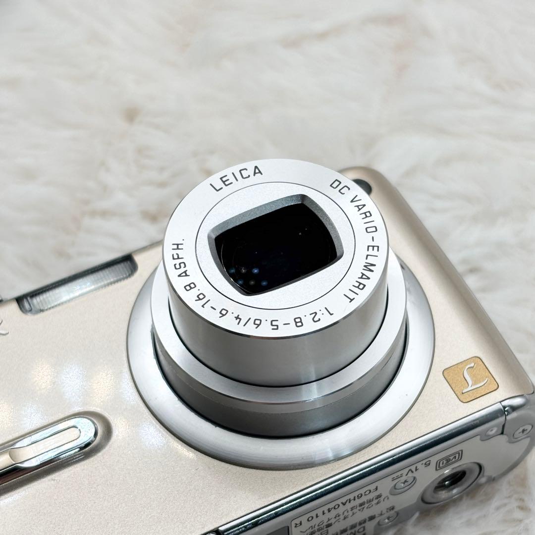 美品・動作良好✨ Panasonic LUMIX DMC-FX07 ゴールド